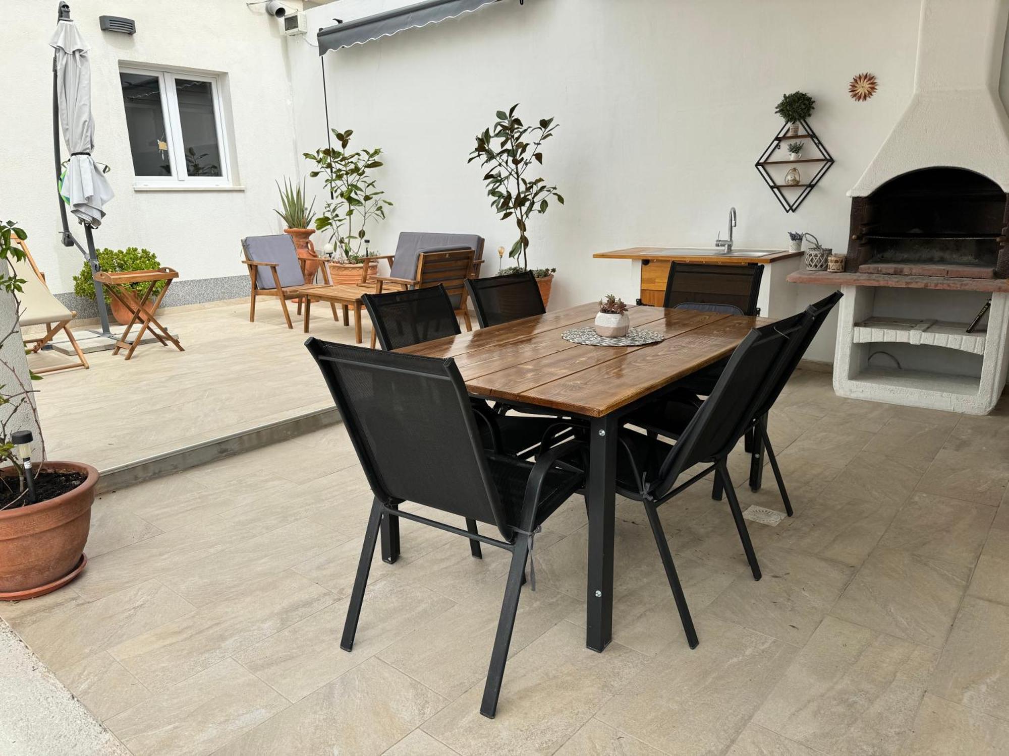 House Oasis Livak *