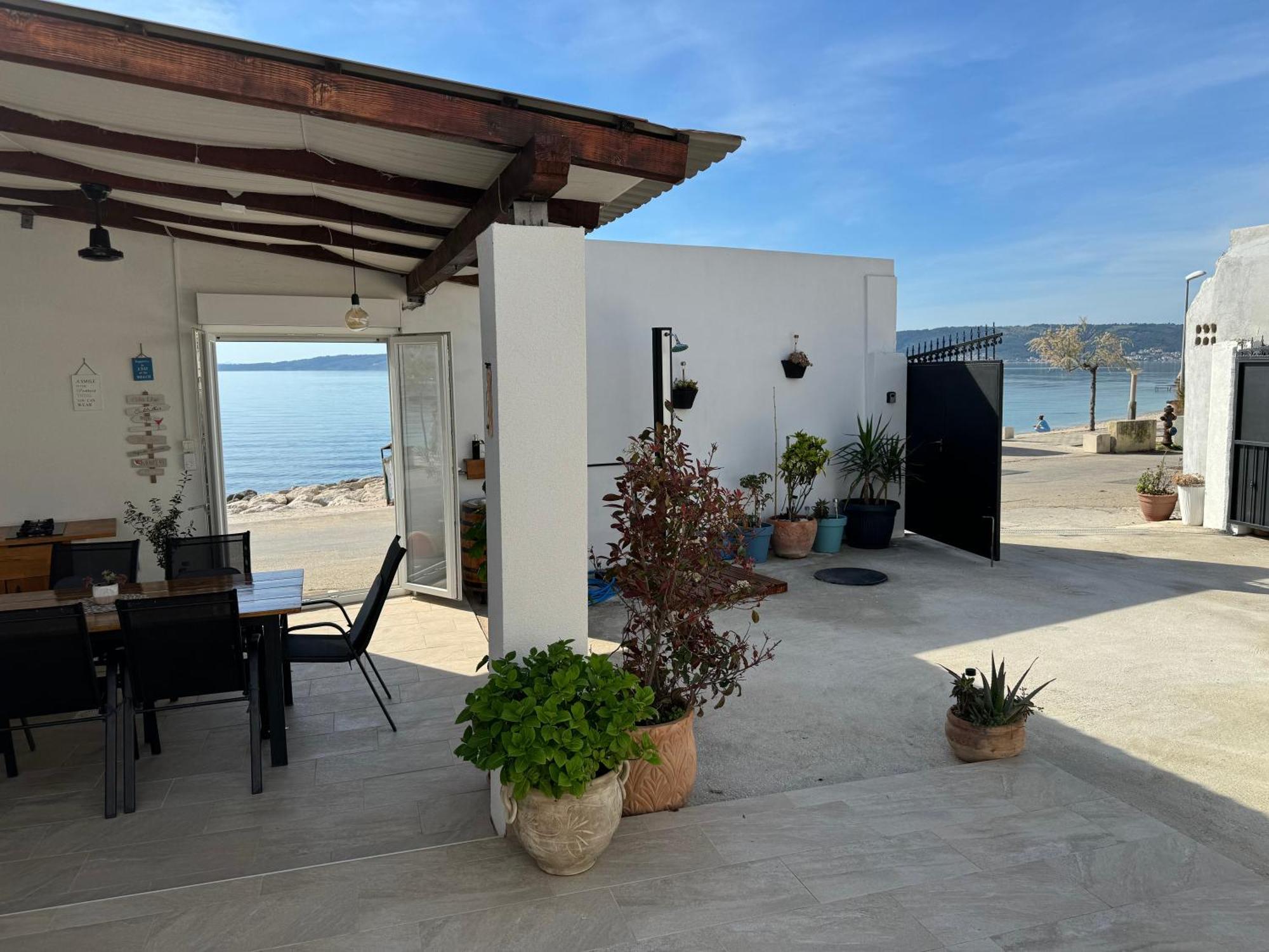 Villa House Oasis Livak