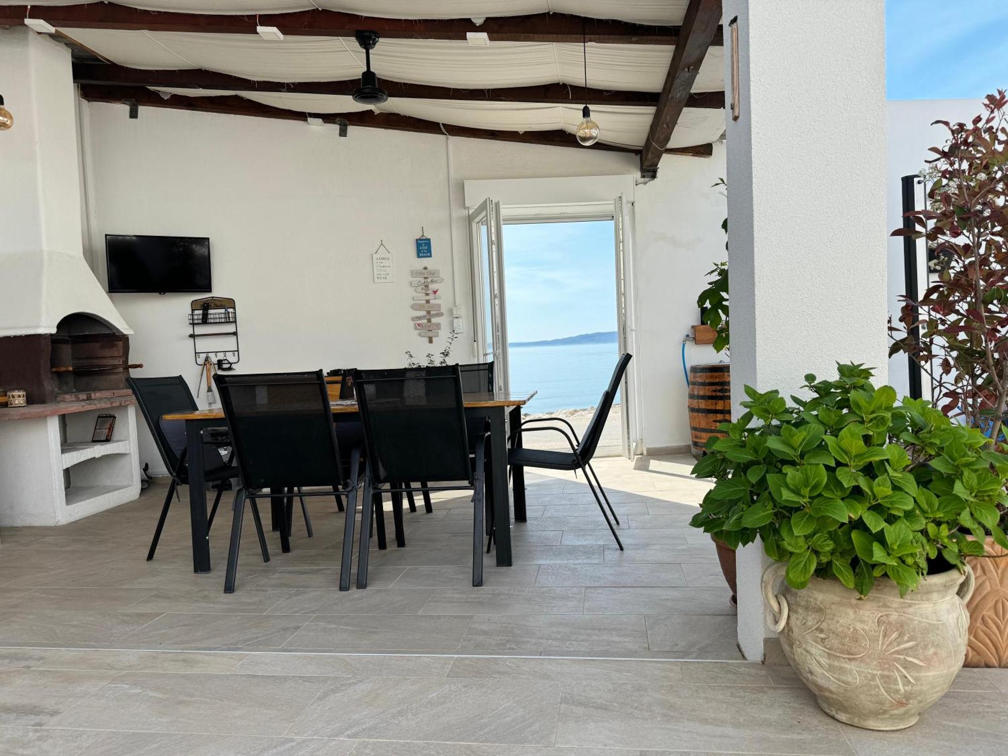 House Oasis Livak