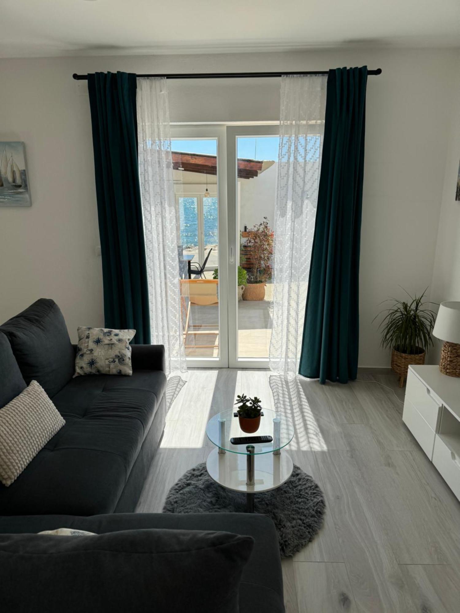 Villa House Oasis Livak